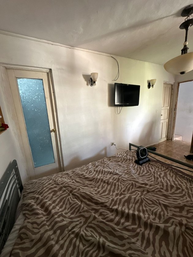 Biplanta de 5 habitaciones en venta en Marianao, La Habana