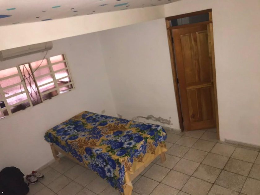 Casa de 2 habitaciones en venta en Poey, Arroyo Naranjo, La Habana