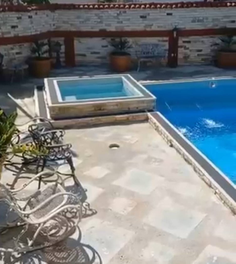 Casa Independiente de 6 habitaciones en venta en Playa, La Habana