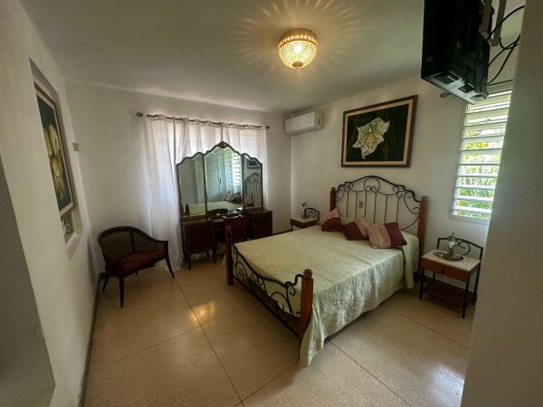 Casa Independiente de 6 habitaciones en venta en Nuevo Vedado, Plaza de la Revolución, La Habana - 10
