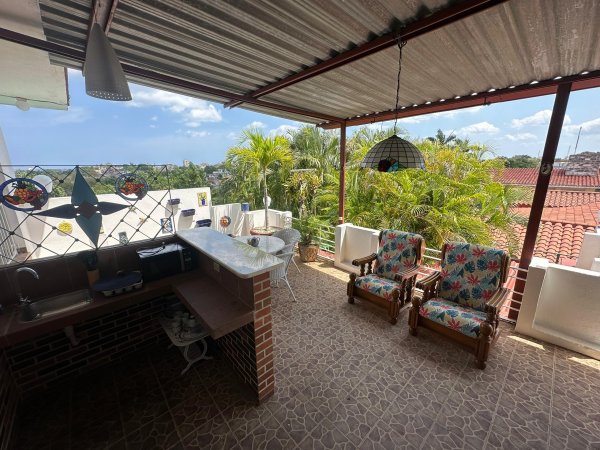 Casa Independiente de 6 habitaciones en venta en Nuevo Vedado, Plaza de la Revolución, La Habana - 4