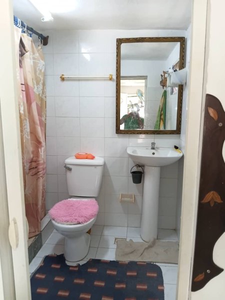 Casa Independiente de 4 habitaciones en venta en Playa, La Habana - 3