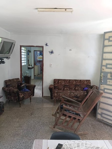 Casa Independiente de 4 habitaciones en venta en Playa, La Habana - 5
