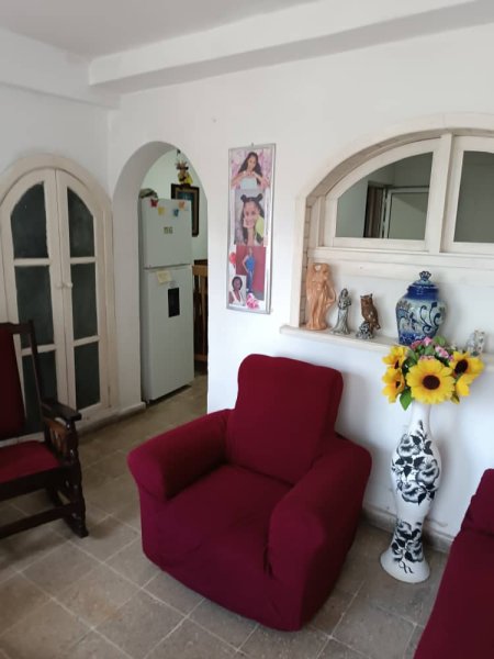 Casa Independiente de 2 habitaciones en venta en CAI - Los Angeles, Marianao, La Habana