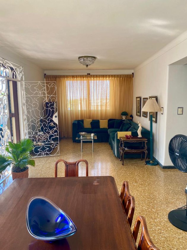 Apartamento de 3 habitaciones en venta en Santos Suárez, Diez de Octubre, La Habana