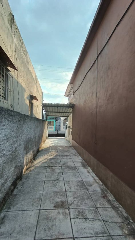 Detached House with 4 bedrooms for sale in Lawton, Diez de Octubre, La Habana