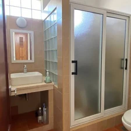 Casa Independiente de 3 habitaciones en venta en Miramar, Playa, La Habana - 5