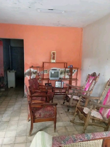 House with 3 bedrooms for sale in Las Tunas - 2