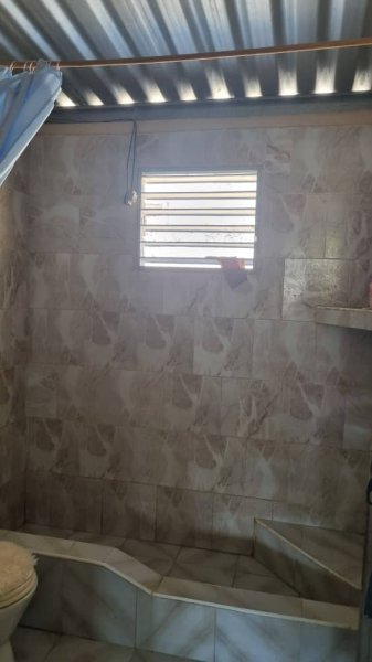 Casa Independiente de 3 habitaciones en venta en Boyeros, La Habana - 7