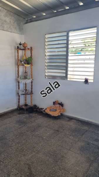 Casa Independiente de 3 habitaciones en venta en Boyeros, La Habana - 8