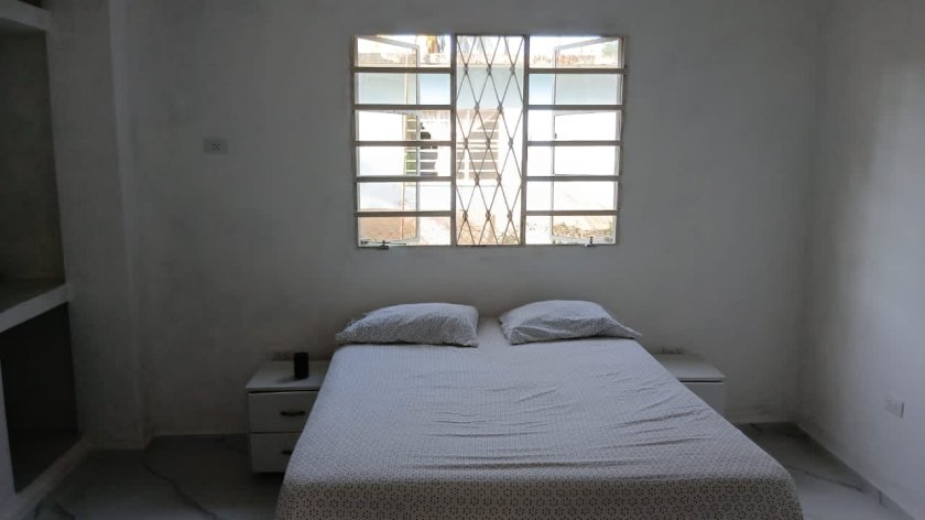 Casa Independiente de 3 habitaciones en venta en Paraíso, Cotorro, La Habana
