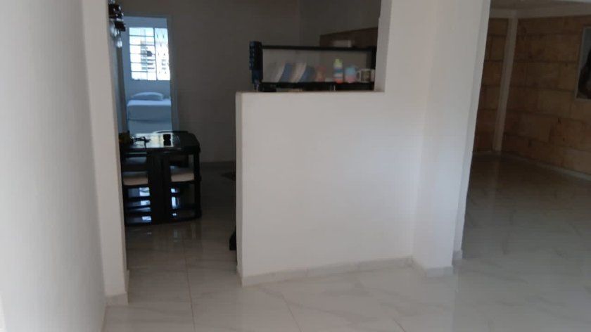 Casa Independiente de 3 habitaciones en venta en Paraíso, Cotorro, La Habana