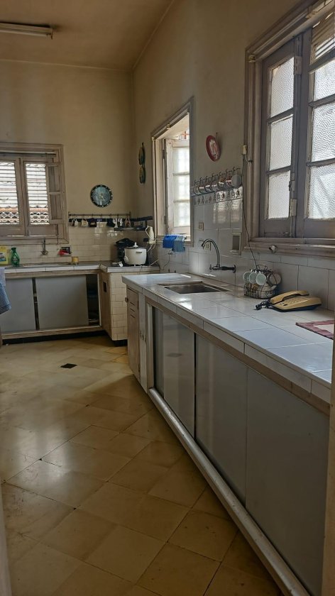 Casa Independiente de 6 habitaciones en venta en Kholy, Playa, La Habana