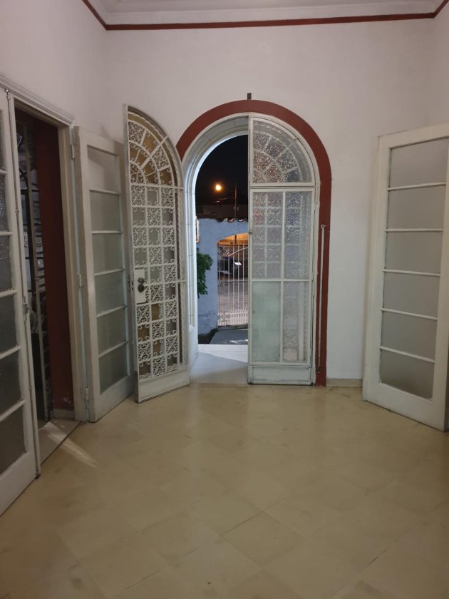 Casa Independiente de 6 habitaciones en venta en Kholy, Playa, La Habana