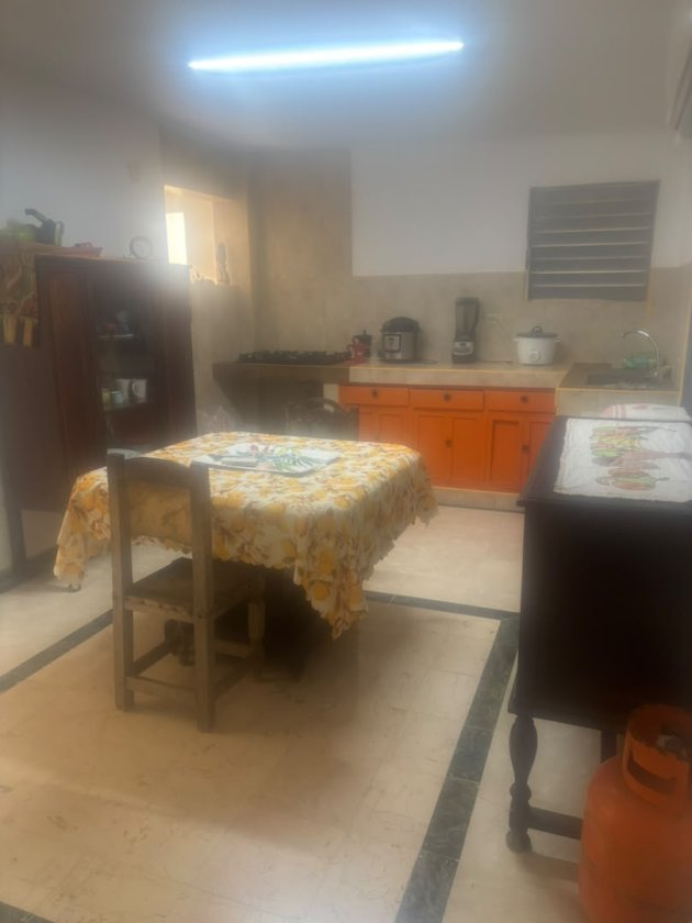 Casa Independiente de 2 habitaciones en venta en Arroyo Arenas, La Lisa, La Habana