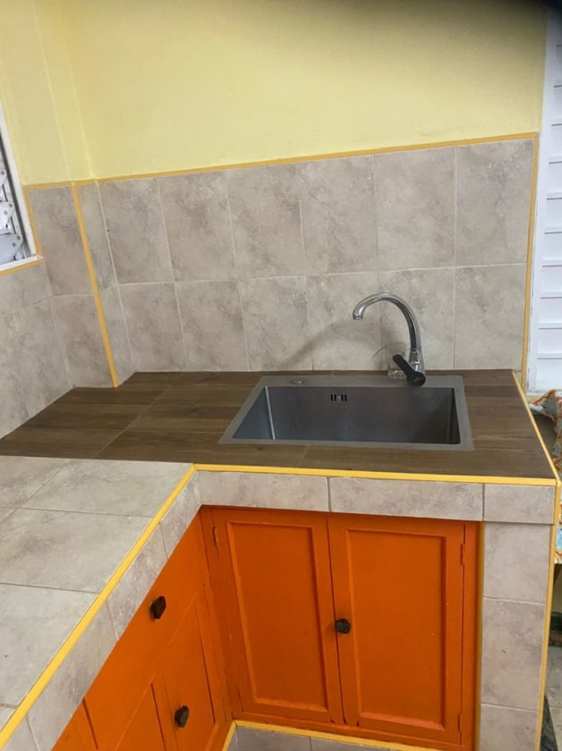 Casa Independiente de 2 habitaciones en venta en Arroyo Arenas, La Lisa, La Habana