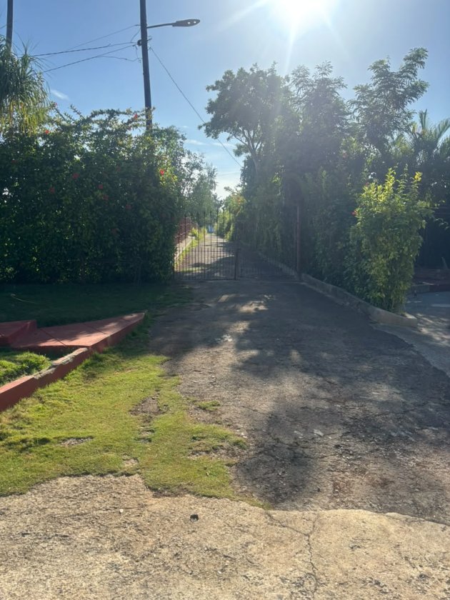 Casa Independiente de 2 habitaciones en venta en Arroyo Arenas, La Lisa, La Habana