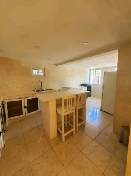 Casa Independiente de 3 habitaciones en venta en Río Verde, Boyeros, La Habana - 9