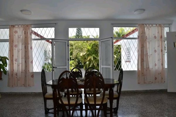 Casa Independiente de 4 habitaciones en venta en Siboney - Playa, Playa, La Habana - 12
