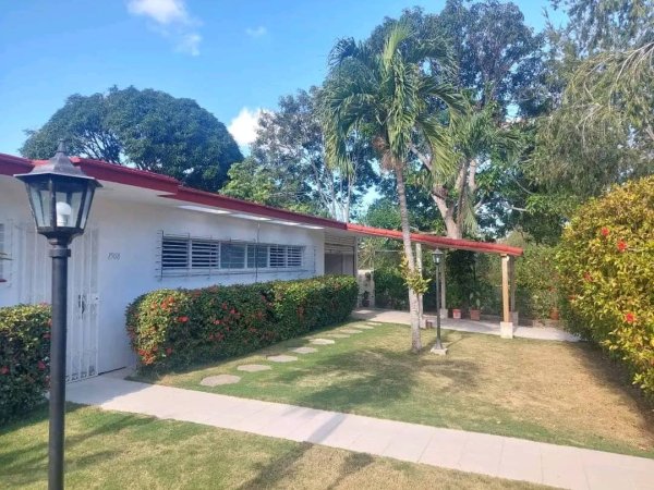 Casa Independiente de 4 habitaciones en venta en Siboney - Playa, Playa, La Habana - 17