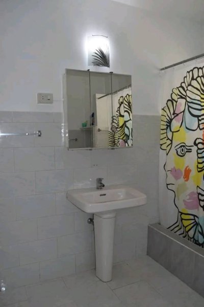 Casa Independiente de 4 habitaciones en venta en Siboney - Playa, Playa, La Habana - 4