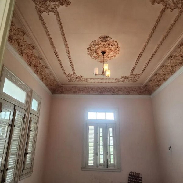 Casa Independiente de 5 habitaciones en venta en Santos Suárez, Diez de Octubre, La Habana - 10