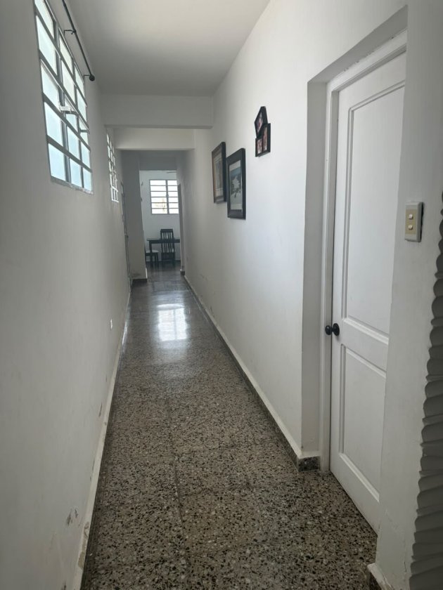 Casa Independiente de 2 habitaciones en venta en San Miguel del Padrón, La Habana