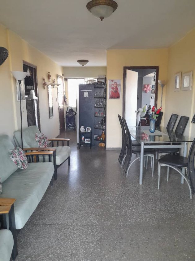 Apartment with 2 bedrooms for sale in Dragones, Centro Habana, La Habana