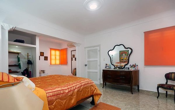 Casa Independiente de 5 habitaciones en venta en Miramar, Playa, La Habana - 14