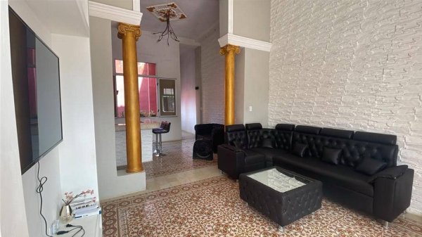 Casa de 2 habitaciones en venta en Centro Habana, La Habana - 5