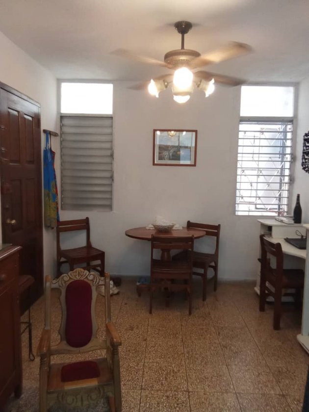 Apartamento de 2 habitaciones en venta en Vedado, Plaza de la Revolución, La Habana