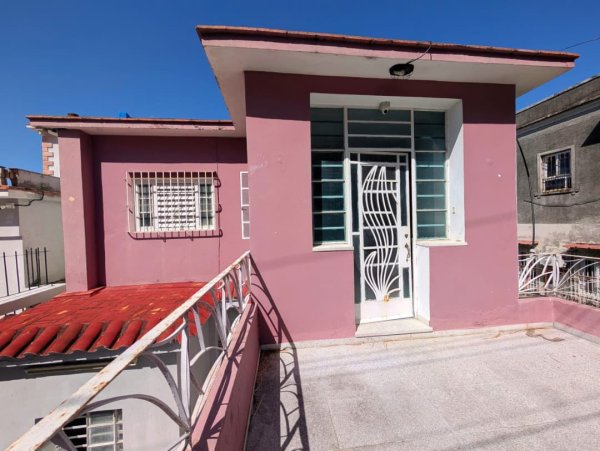 Casa Independiente de 4 habitaciones en venta en Santos Suárez, Diez de Octubre, La Habana - 8