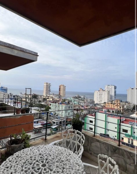 Apartamento de 3 habitaciones en venta en Vedado, Plaza de la Revolución, La Habana