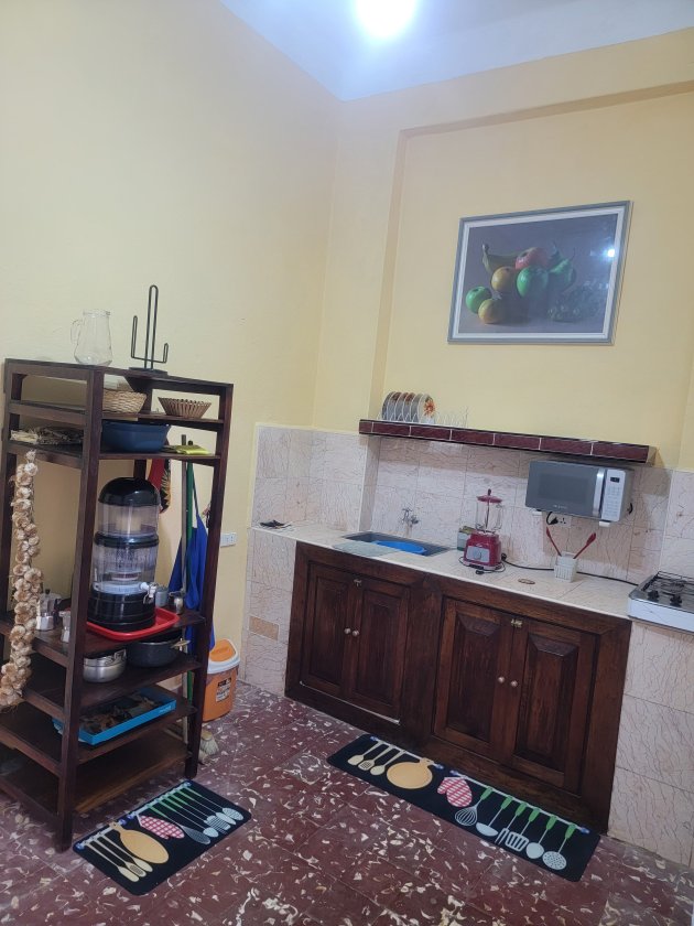 Biplanta de 4 habitaciones en venta en Playa, La Habana
