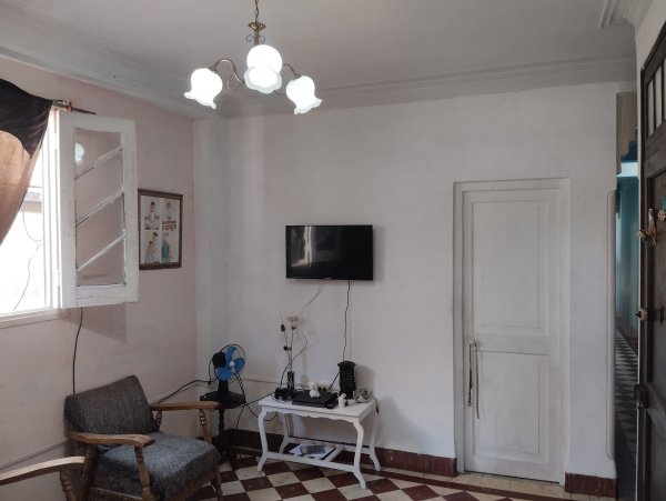 Casa de 3 habitaciones en venta en Luyanó, Diez de Octubre, La Habana - 2