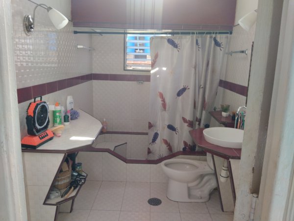 Casa de 3 habitaciones en venta en Luyanó, Diez de Octubre, La Habana - 7