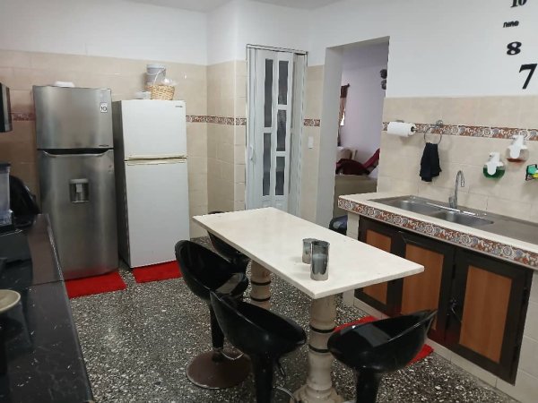 Casa Independiente de 6 habitaciones en venta en Nuevo Vedado, Plaza de la Revolución, La Habana - 4