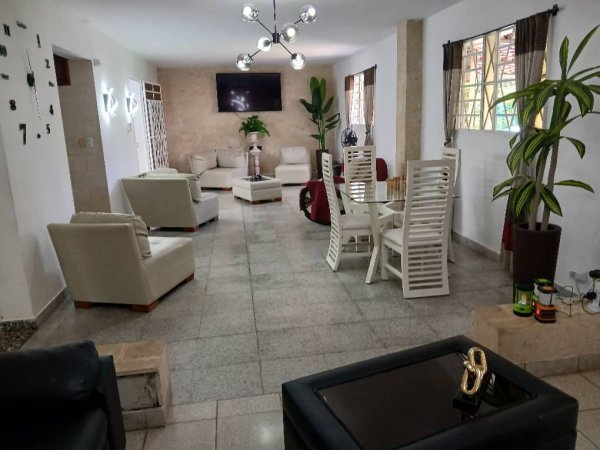Casa Independiente de 6 habitaciones en venta en Nuevo Vedado, Plaza de la Revolución, La Habana - 9