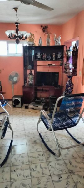 Detached House with 4 bedrooms for sale in Lawton, Diez de Octubre, La Habana - 3