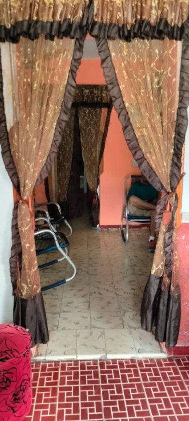 Casa Independiente de 4 habitaciones en venta en Lawton, Diez de Octubre, La Habana