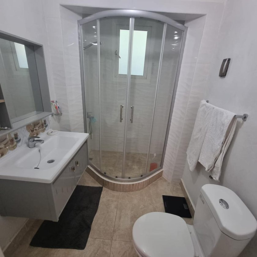 Casa de 4 habitaciones en venta en La Ceiba - Kholy, Playa, La Habana