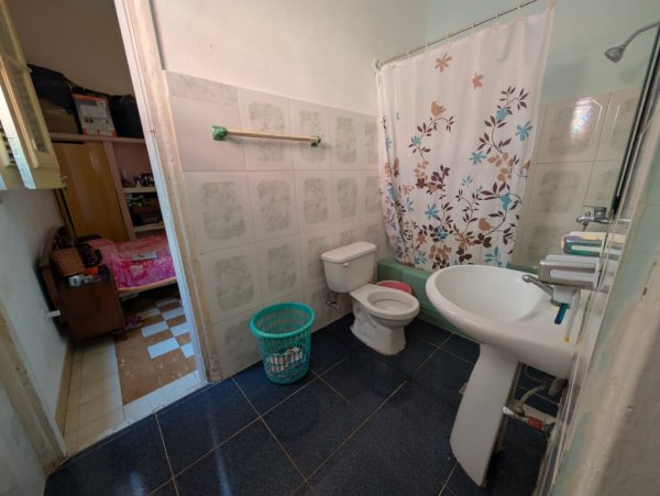 Casa Independiente de 5 habitaciones en venta en Vedado, Plaza de la Revolución, La Habana - 2