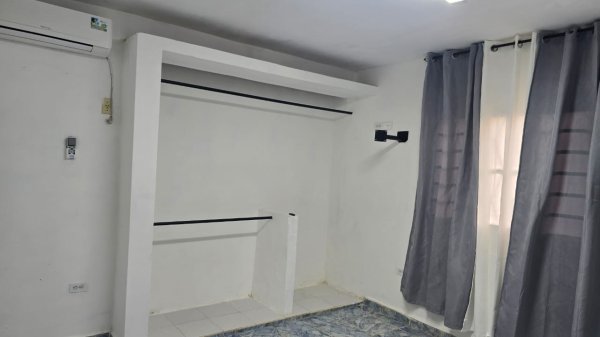Casa de 5 habitaciones en venta en Diez de Octubre, La Habana - 2