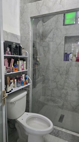 Casa de 5 habitaciones en venta en Diez de Octubre, La Habana - 3