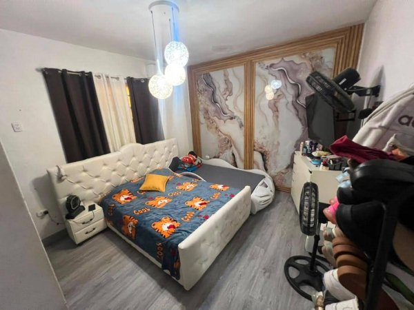 Casa de 5 habitaciones en venta en Diez de Octubre, La Habana - 8