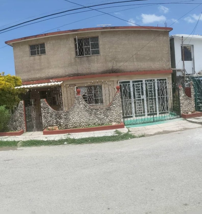Casa Independiente de 3 habitaciones en venta en Cojímar, Habana del Este, La Habana