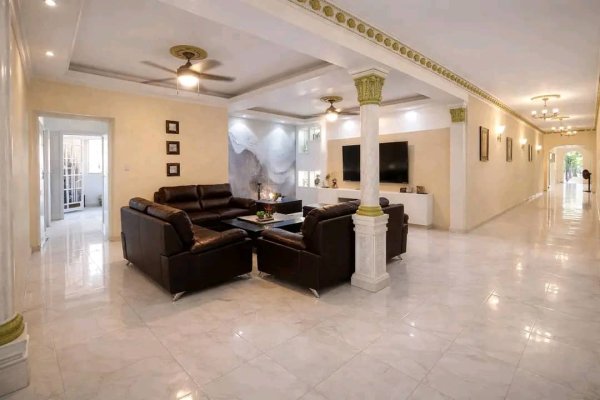 Casa de 3 habitaciones en venta en Siboney - Playa, Playa, La Habana - 3