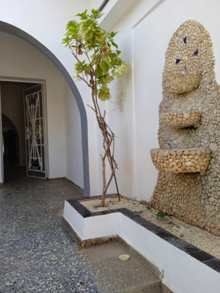Biplanta de 2 habitaciones en venta en Miramar, Playa, La Habana - 2