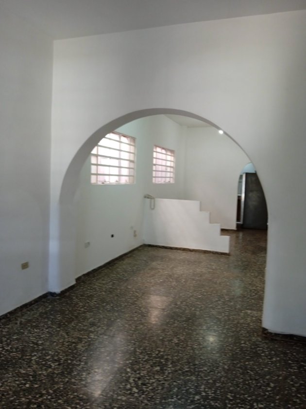 Biplanta de 2 habitaciones en venta en Miramar, Playa, La Habana