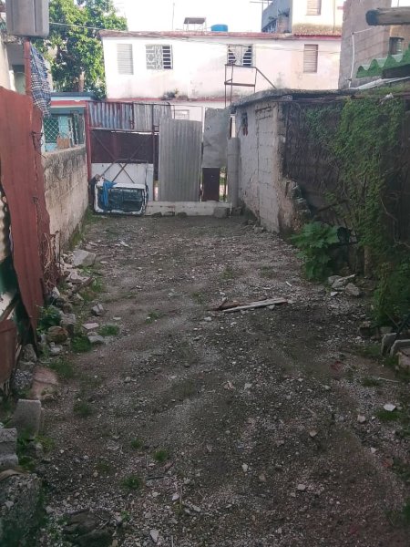 Duplex with 2 bedrooms for sale in La Fraternidad, Arroyo Naranjo, La Habana - 13